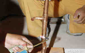 如何正确安装铜水管？