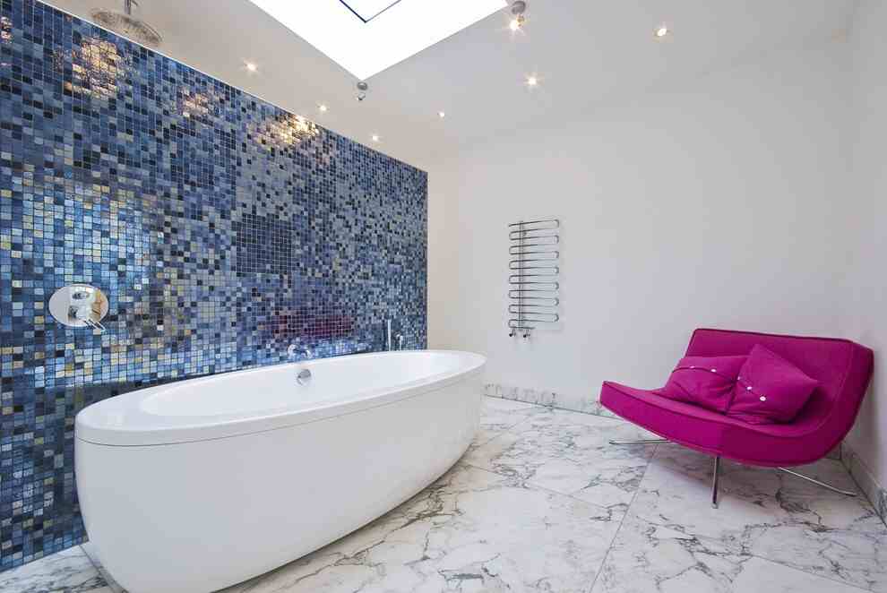 卫浴间瓷砖清洁小窍门 卫浴间瓷砖清洁保养方法