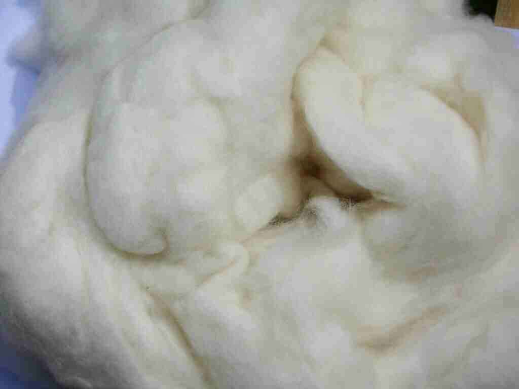 怎样选购羊绒衫 羊绒衫的洗涤保养方法